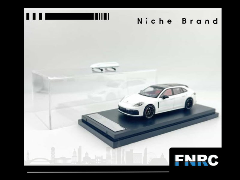 RM 保時捷帕拉梅拉旅行車 白色