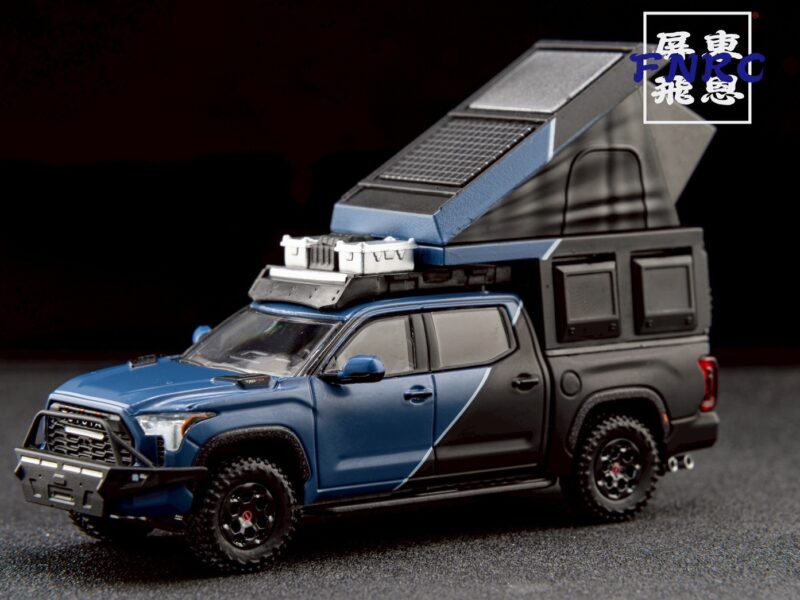 CM Toyota 坦途穿越旅行版 藍黑塗裝