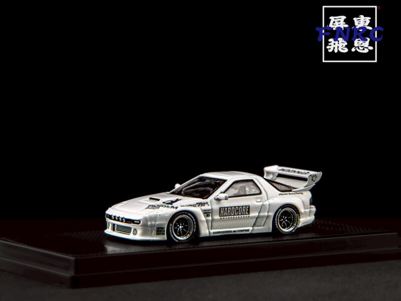 INNO MAZDA RX7 FC3S 白色 火箭兔套件 INNO MAZDA RX7 FC3S 白色 火箭兔套件