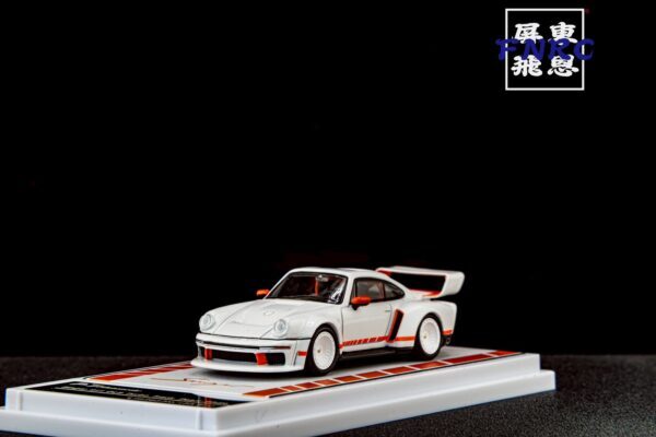 《絕版品》 FNRC 保時捷 911 DLS 白色