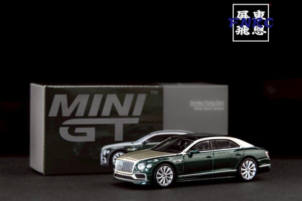 #867R Bentley Flying Spur 香檳銀/綠