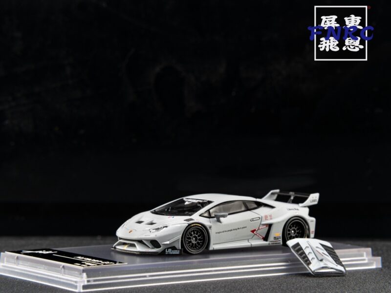 《稀有絕版品》 KM 藍寶堅尼 LBWK套件 Huracan GT 戰鬥灰小牛 《稀有絕版品》 KM 藍寶堅尼 LBWK套件 Huracan GT 戰鬥灰小牛