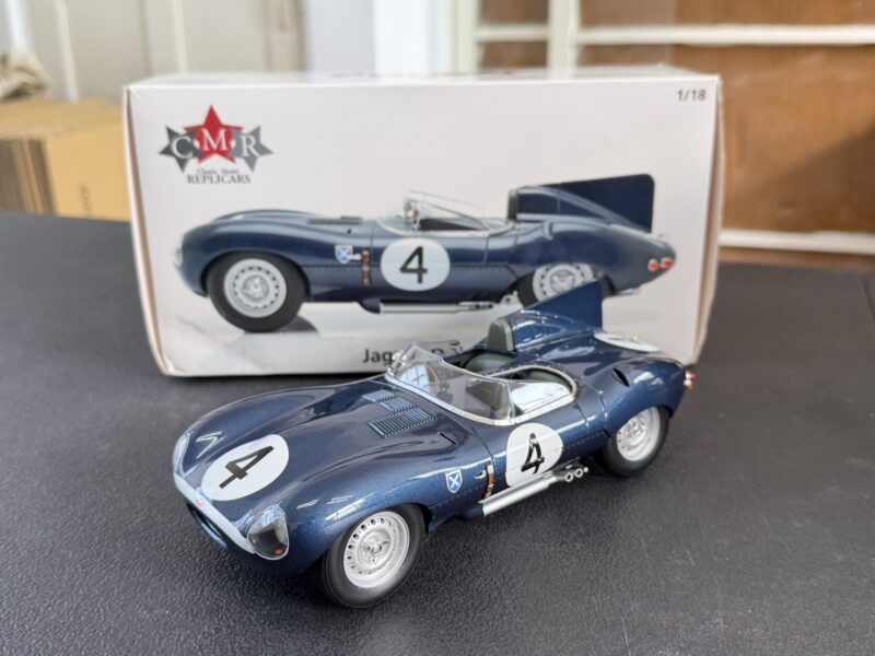 《車友代標》 CMR 1/18 Jaguar D-Type藍色