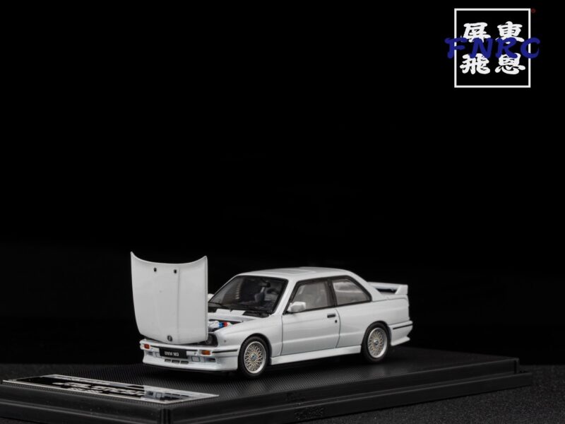 Mortal Model 1/64 引擎蓋可開 BMW E30 M3 白色