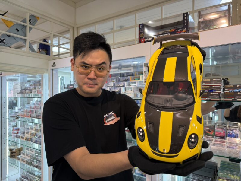 《店內調整收藏》 1/12超大台 GT Spirit 保時捷 GT2 RS 黃色碳纖維