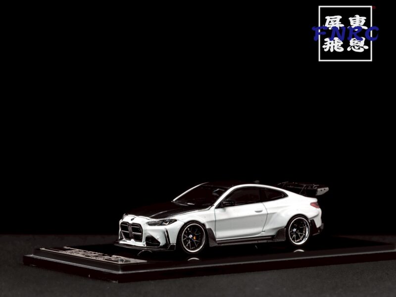 《絕版品》 SW 1/64 BMW M4 G82 白色碳蓋 《絕版品》 SW 1/64 BMW M4 G82 白色碳蓋