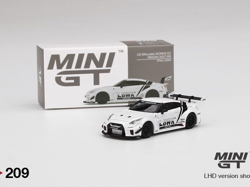 《車友代標》MINI GT No.209 絕版品吊卡 NISSAN LBWK 35GT-RR Ver.2 White LBWK