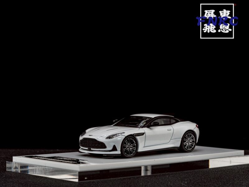 ATS Model 1/64 奧斯頓馬丁 DB12 白色 ATS Model 1/64 奧斯頓馬丁 DB12 白色