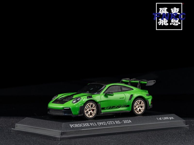 《絕版品》 MINICHAMPS 1/64 保時捷 GT3 RS 綠黑 《絕版品》 MINICHAMPS 1/64 保時捷 GT3 RS 綠黑