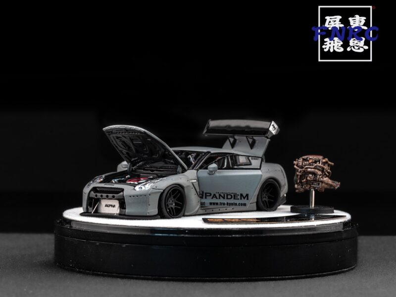《車友代標》 PGM 1/64 Nissan GTR R35 火箭兔寬體 戰鬥灰