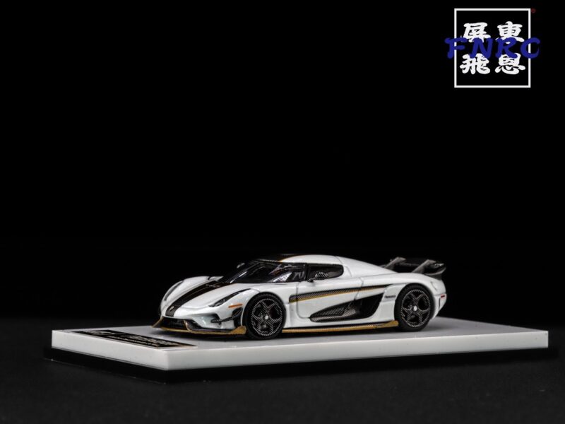 《海外調回》SCA 1/64 科尼賽克 Regera 白色 碳纖維
