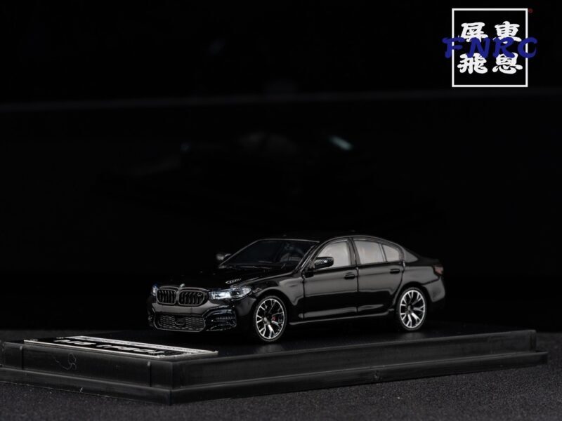 MJ 1/64 BMW F90 M5 黑色