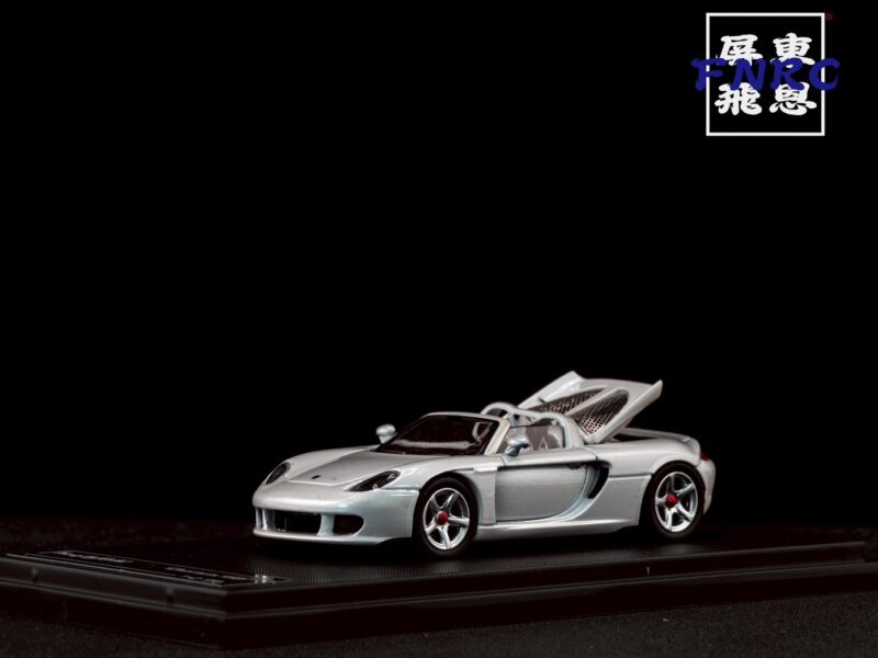 《絕版品》 Funny Model 1/64 保時捷蛙王 白色 引擎蓋可開 《絕版品》 Funny Model 1/64 保時捷蛙王 白色 引擎蓋可開