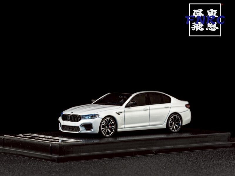 《海外調回絕版品》 MJ 1/64 BMW M5 F90 白色 雷射眼頭燈特別版