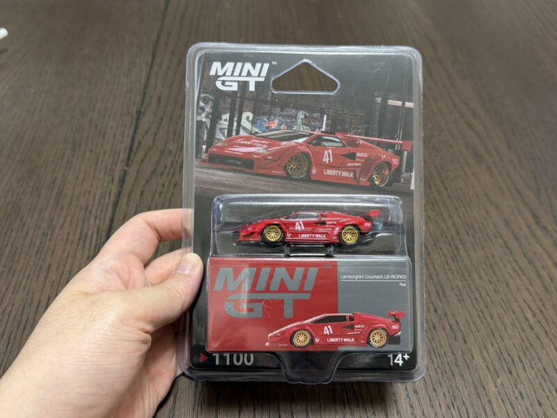 《車友代標》 MINI GT No.1100 Lamborghini Countach LBWK 紅 吊卡版 《車友代標》 MINI GT No.1100 Lamborghini Countach LBWK 紅 吊卡版