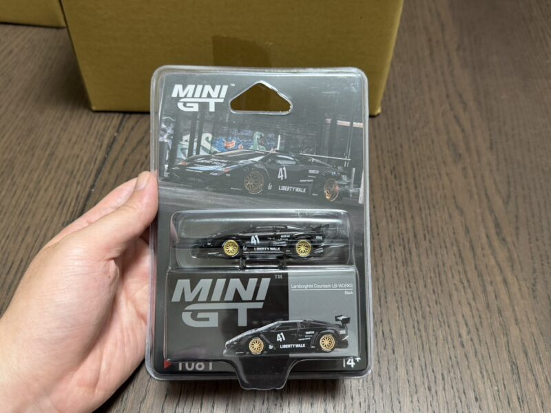 《車友代標》 MINI GT No.1081 Lamborghini Countach LBWK 黑