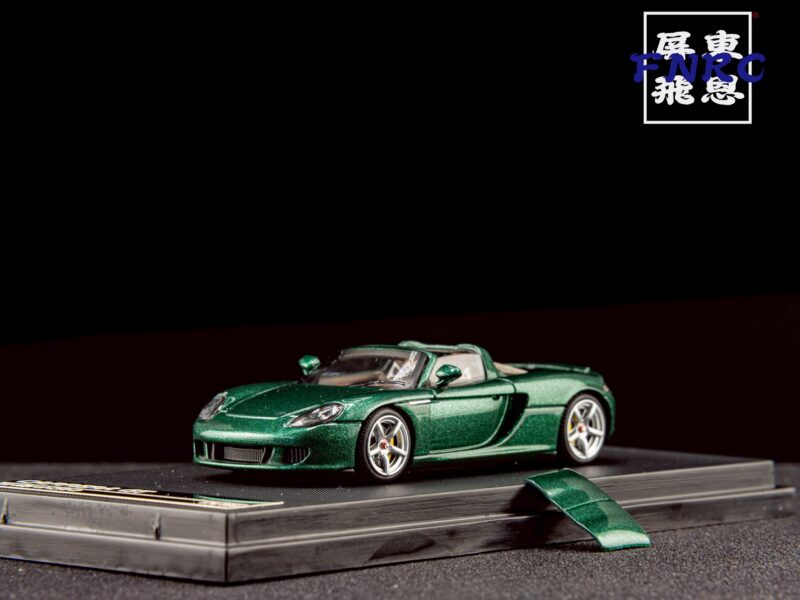 TM 保時捷 Carrera GT 英國賽車綠 TM 保時捷 Carrera GT 英國賽車綠