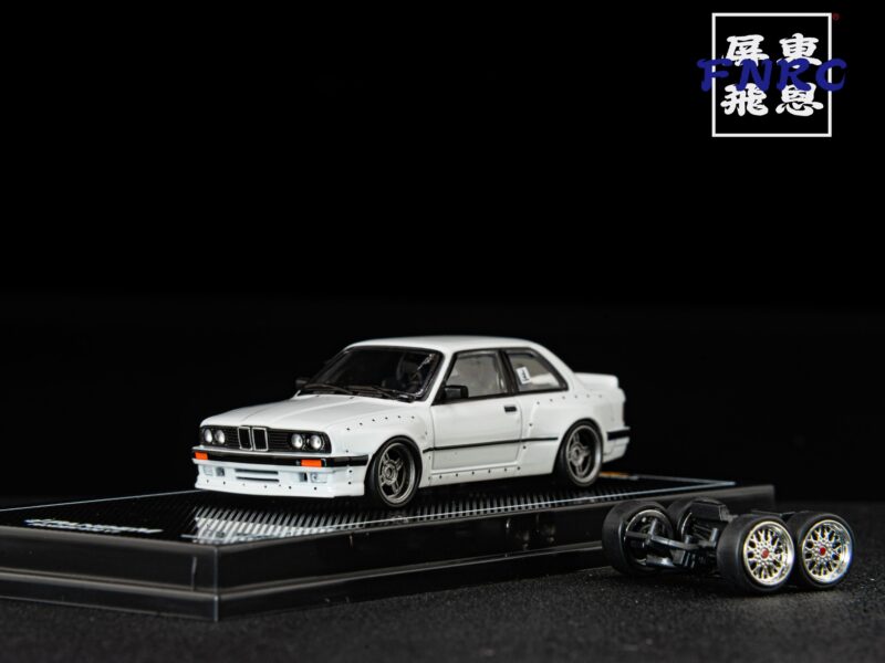 CM Pandem M3E30 Pearl White