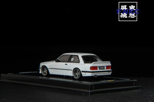 CM Pandem M3E30 Pearl White