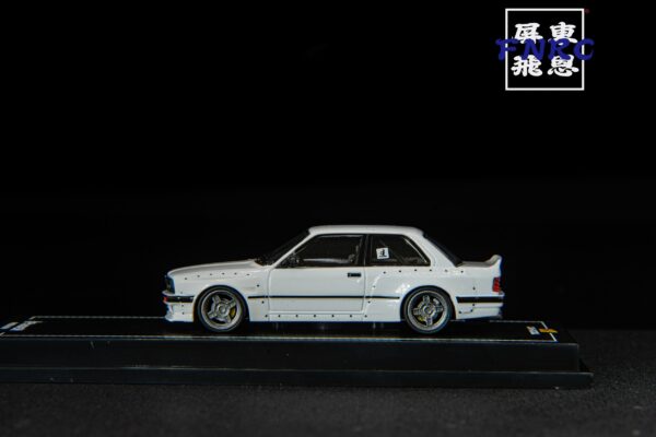 CM Pandem M3E30 Pearl White