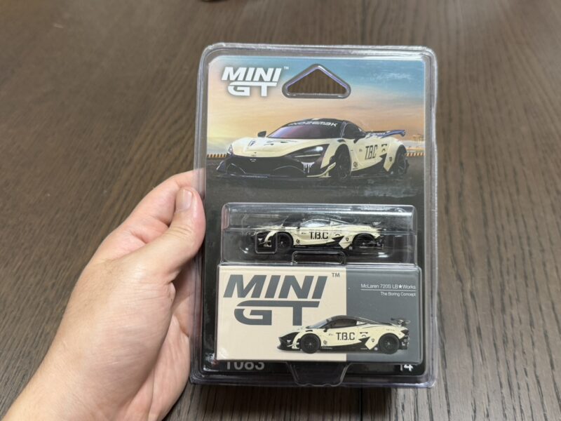 《車友代標》 MINI GT No.1083 McLaren 720S LBWK TBC塗裝 《車友代標》 MINI GT No.1083 McLaren 720S LBWK TBC塗裝