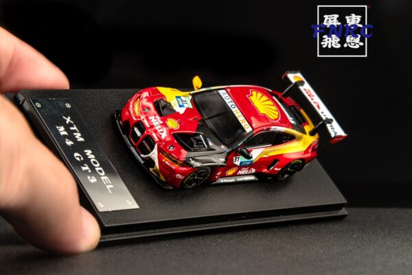 XTM Model 1/64 BMW M4 GT3 殼牌塗裝 （附Logo水貼）