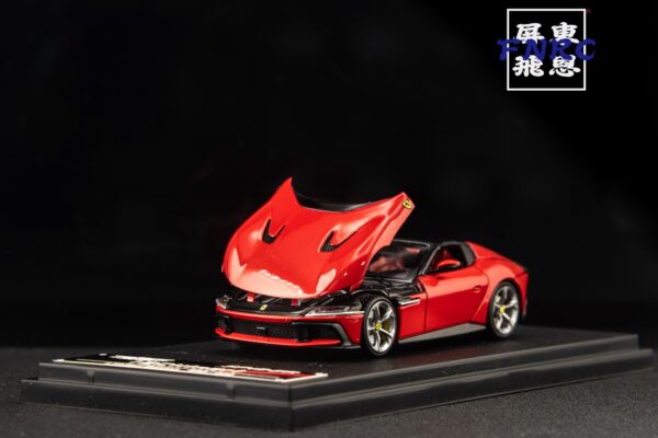 PK 1/64 法拉利 12C Spider 敞篷版 標準紅