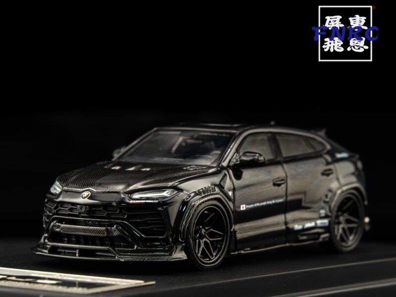 Flame Model 1/64 藍寶堅尼 URUS 亮光黑