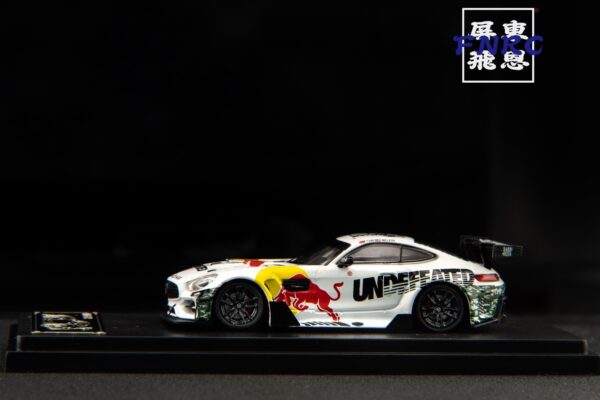 OEM 1/64 賓士 AMG GT 白色迷彩紅牛塗裝