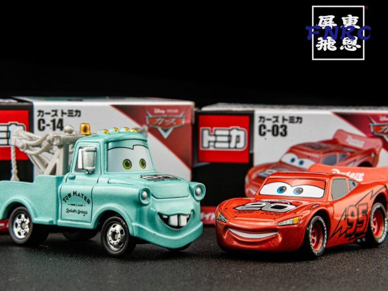 《20週年紀念》 TOMICA 閃電麥坤 脫線 雙車套裝 《20週年紀念》 TOMICA 閃電麥坤 脫線 雙車套裝