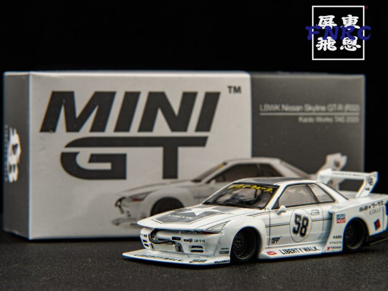 MINI GT No.1217 Nissan GTR R32 LBWK KAIDO WORKS