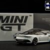MINI GT No.1225 Aston Martin DBS 白色 - 圖片 2