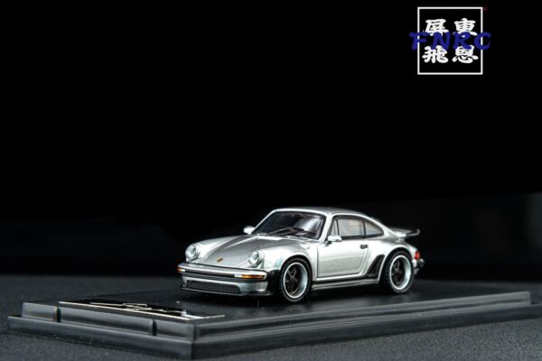 《車友代標》 RM 1/64 保時捷 930 銀色改裝版