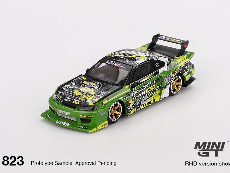 《車友代標》 MINI GT No.823 Nissan LBWK S15 2024 Formula Drift Japan 《車友代標》 MINI GT No.823 Nissan LBWK S15 2024 Formula Drift Japan