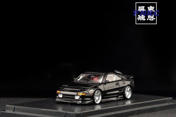 MT 1/64 Toyota Hong Kong Limited Edition 黑色 可跳燈機構