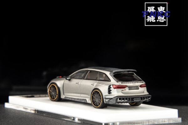 Top Model 1/64 Audi RS666 段碳套件包覆