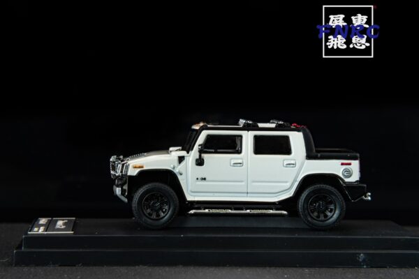 《車友代標》 LuLu Model 1/64 悍馬 H2 白色