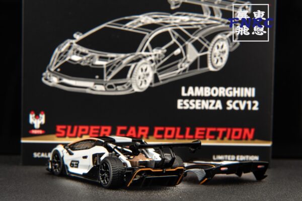 《車友代標》 HH 香港鴻興 1/64 藍寶堅尼 Essenza SCV12 引擎蓋可開