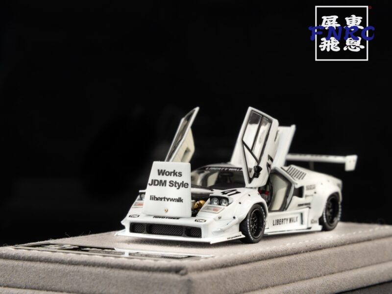 《車友代標》 TOPART 1/64 藍寶堅尼 LBWK  COUNTACH 亮光白 合金全可開