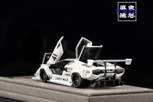 《車友代標》 TOPART 1/64 藍寶堅尼 LBWK  COUNTACH 亮光白 合金全可開
