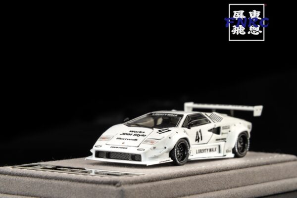 《車友代標》 TOPART 1/64 藍寶堅尼 LBWK  COUNTACH 亮光白 合金全可開