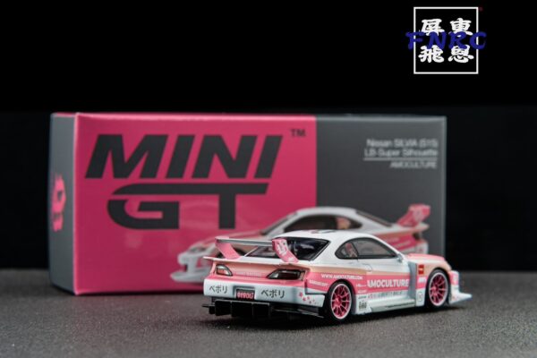 MINI GT No.1239 Nissan LBWK Silvia S15 少女粉