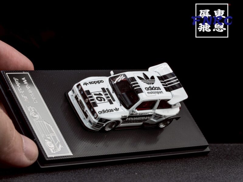 《車友代標》LT 1/64 福斯 Golf MK2 Adidas 塗裝