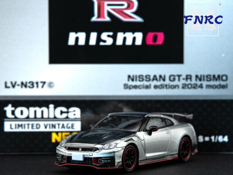 《車友代標》 TLV 1/64 精品 Nissan GTR R35 Nismo 銀色