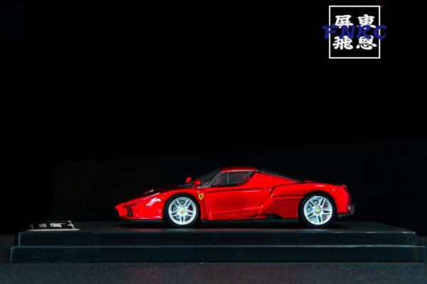 《車友代標》 AgitAtor 1/64 法拉利 Enzo 標準紅
