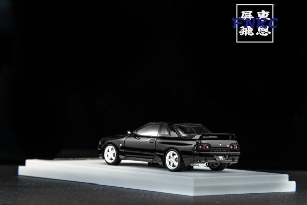 《車友代標》 FH 1/64 Nissan GTR R32 原廠黑 引擎蓋可開